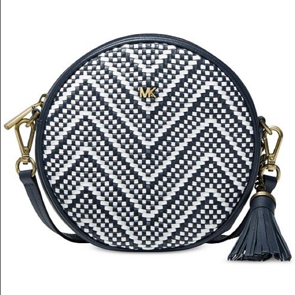 Michael Kors Handbags - HP🎉 Michael Kors Woven Navy White Crossbody Purse